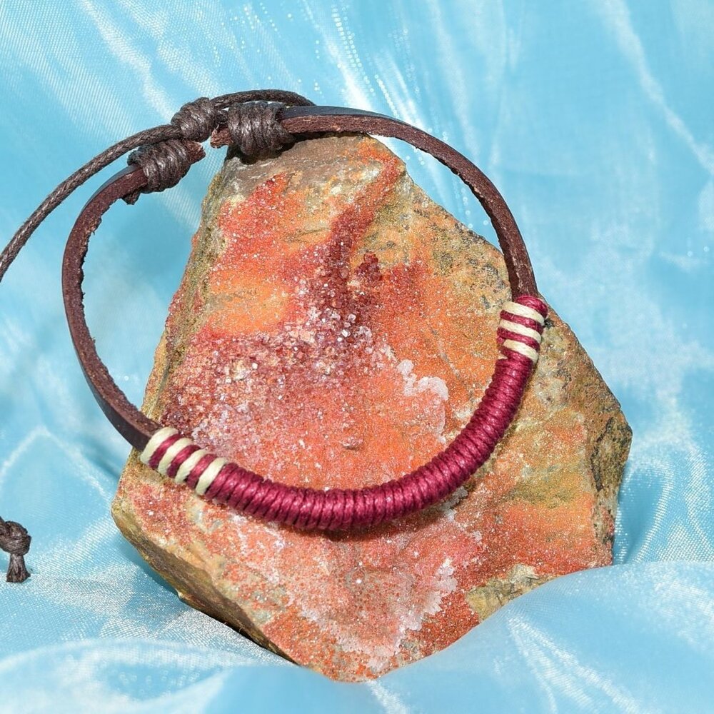 Skye Lane Mens Hemp Accent Boho Tie Leather Bracelet Maroon Red Gift Packaged - Picture 4 of 9